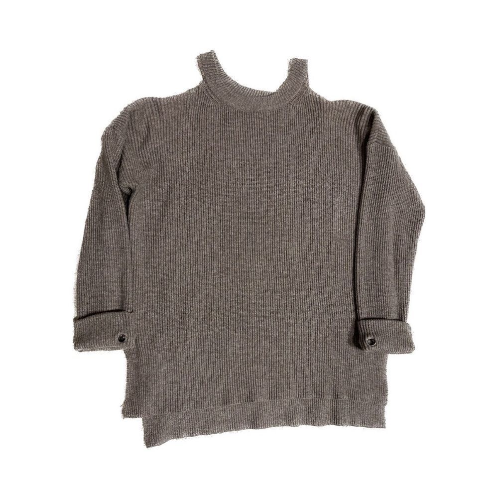 BluHaven Size Large (L) Womens Sweater Cold Shoulder